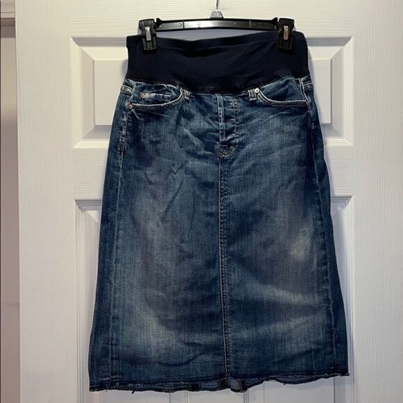 ✨A Pea in the Pod 7 for All Mankind denim skirt - Picture 1 of 9